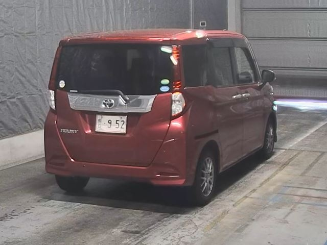 TOYOTA ROOMY 2018