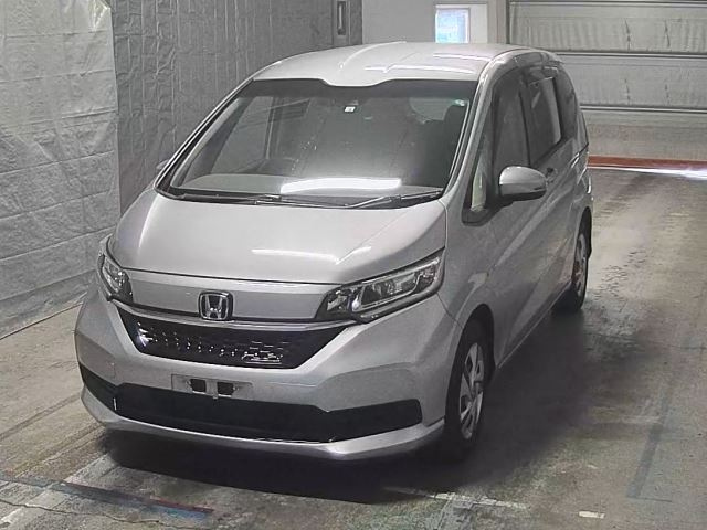 HONDA FREED 2022