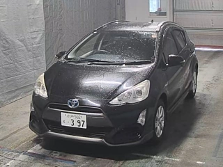 TOYOTA AQUA 2015