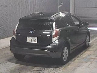 TOYOTA AQUA 2015