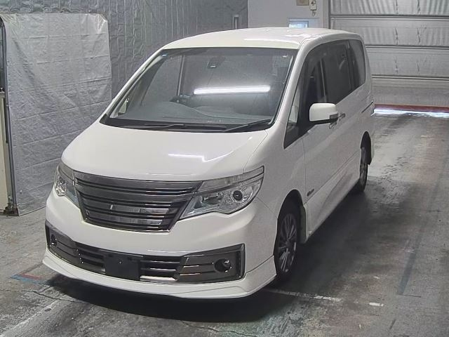 NISSAN SERENA 2014