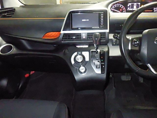 TOYOTA SIENTA 2018