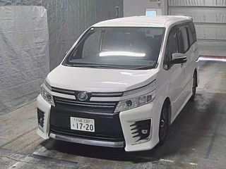 TOYOTA VOXY 2015