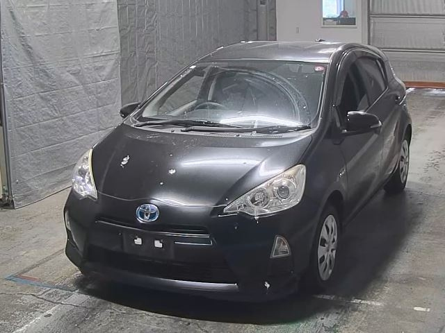 TOYOTA AQUA 2014