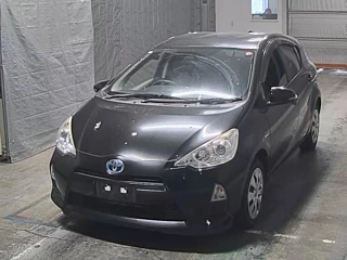 TOYOTA AQUA 2014
