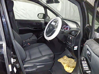 TOYOTA VOXY 2018