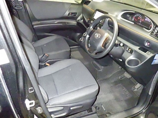 TOYOTA SIENTA 2018