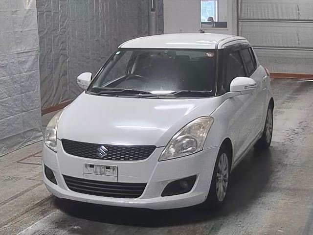 SUZUKI SWIFT 2012