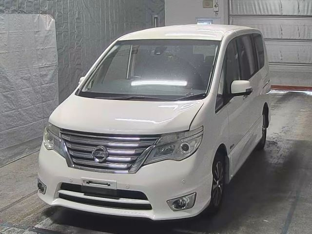NISSAN SERENA 2015