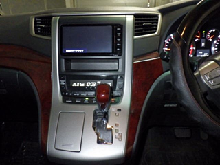 TOYOTA ALPHARD 2009