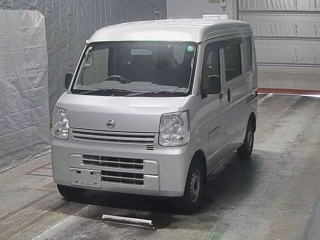 NISSAN CLIPPER VAN 2015