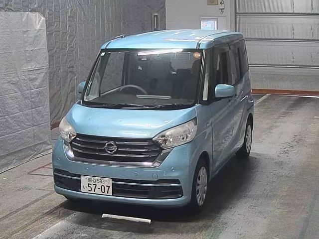 NISSAN DAYZ ROOX 2019