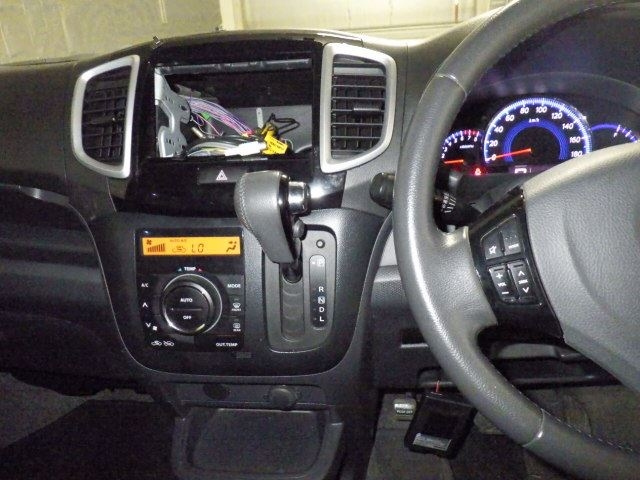 SUZUKI SOLIO 2012