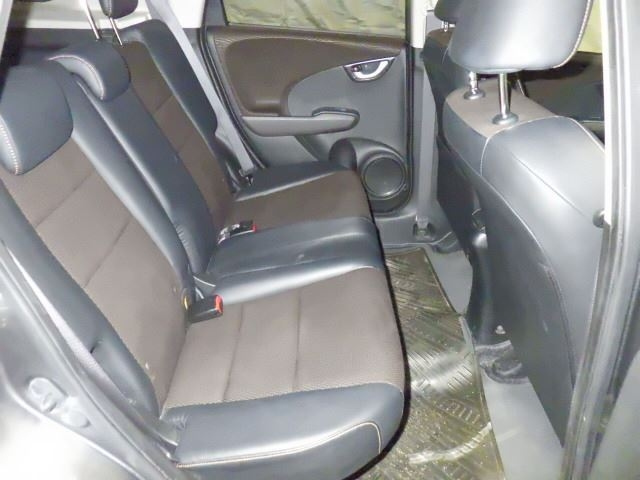 HONDA FIT SHUTTLE 2012