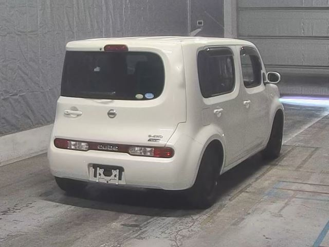 NISSAN CUBE 2010