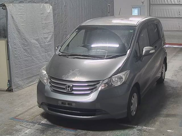 HONDA FREED 2011
