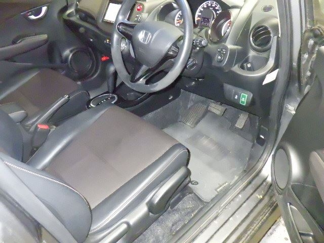 HONDA FIT SHUTTLE 2011