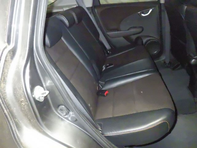 HONDA FIT SHUTTLE 2011