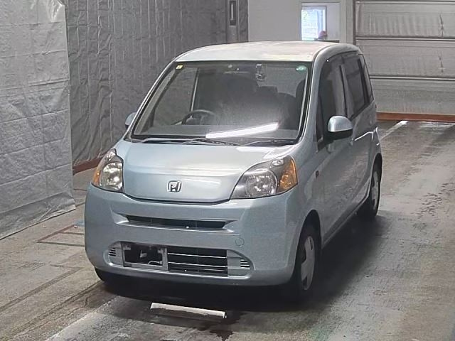 HONDA LIFE 2010