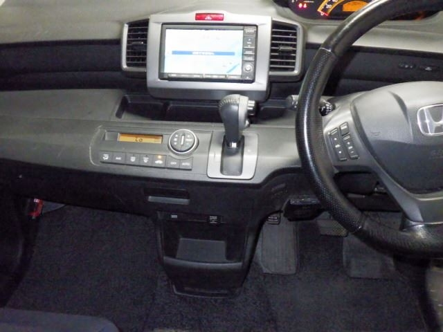 HONDA FREED 2008