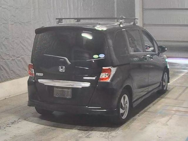 HONDA FREED 2014