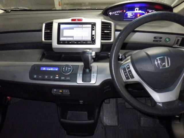 HONDA FREED 2014