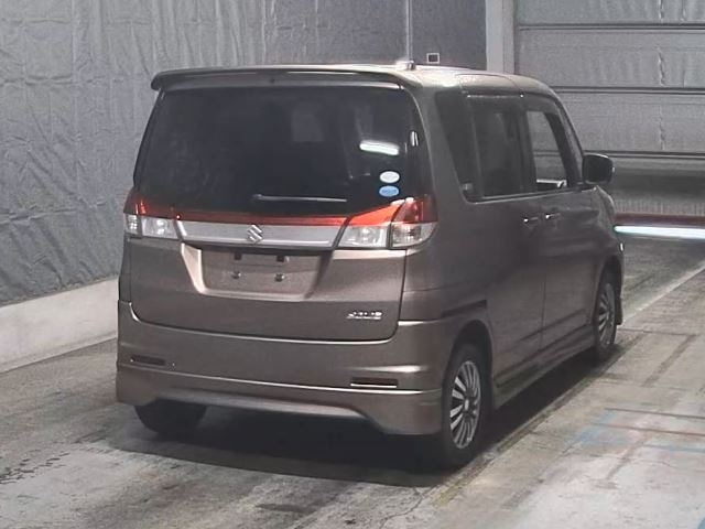 SUZUKI SOLIO 2011