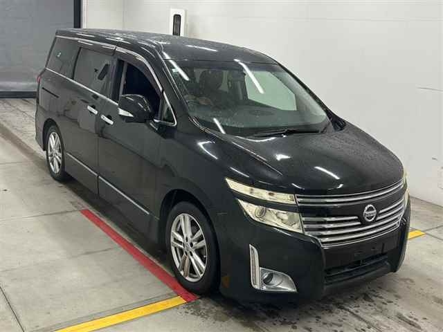 NISSAN ELGRAND 2011