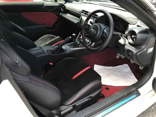 TOYOTA 86 2024