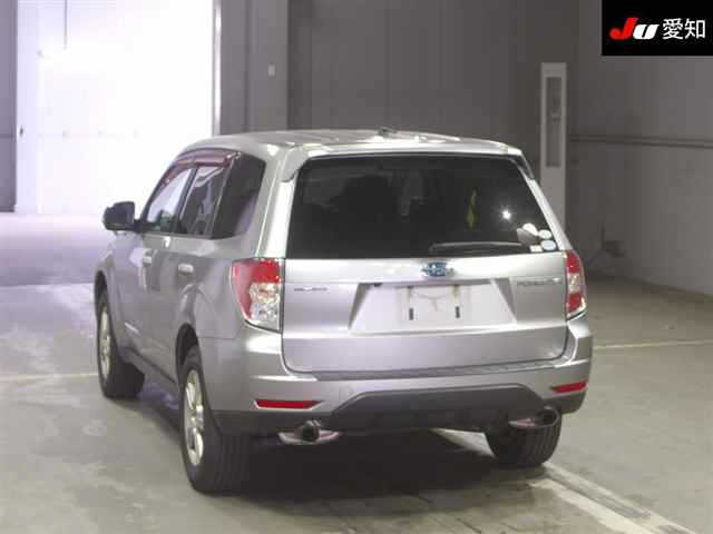 SUBARU FORESTER 2010
