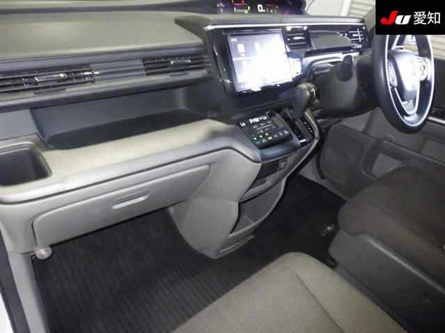 HONDA STEP WAGON 2017