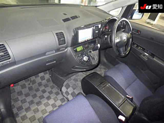TOYOTA WISH 2009