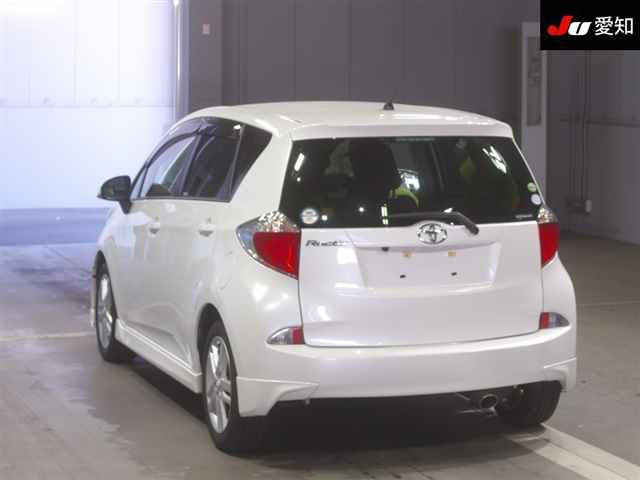 TOYOTA RACTIS 2013