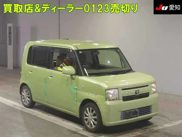 TOYOTA PIXIS SPACE 2013
