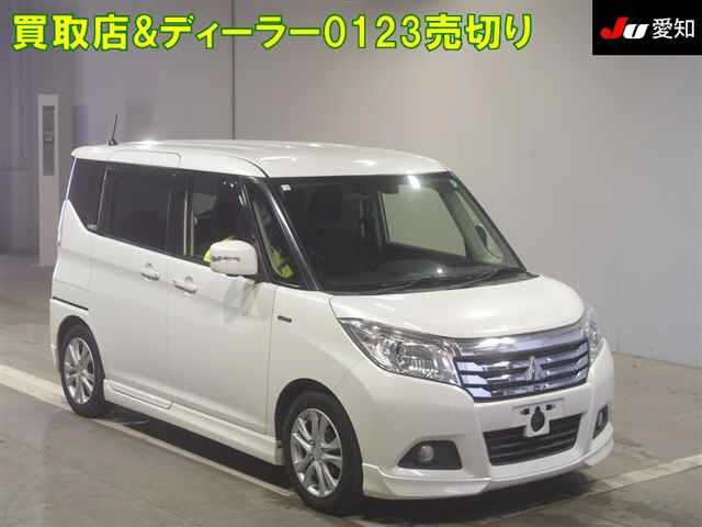 MITSUBISHI DELICA D2 2016