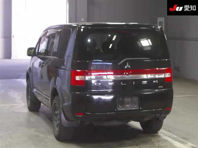MITSUBISHI DELICA D5 2017