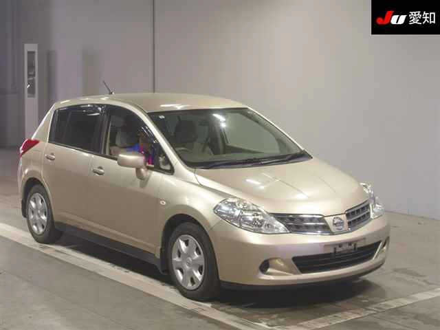 NISSAN TIIDA 2011