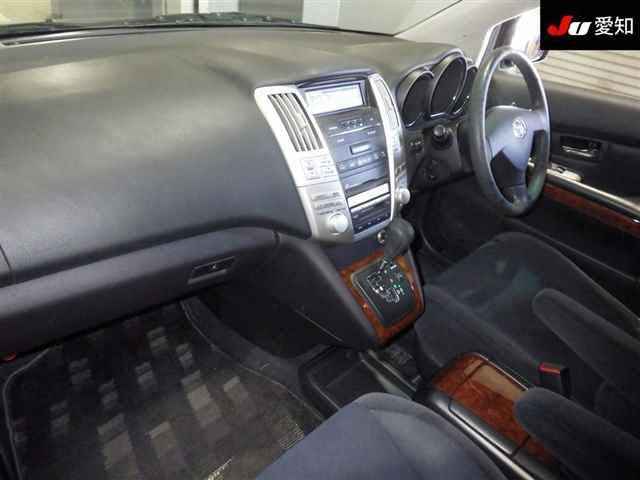 TOYOTA HARRIER 2011
