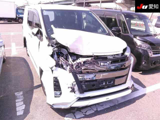 TOYOTA NOAH 2019