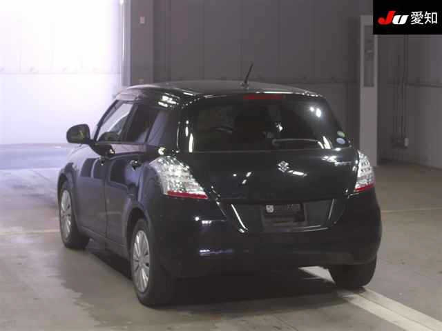 SUZUKI SWIFT 2015