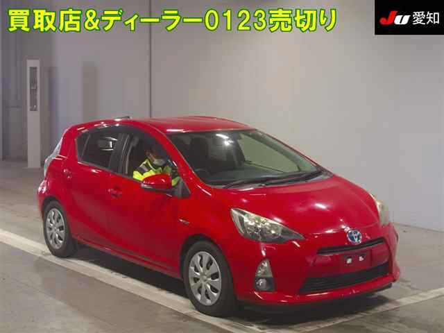 TOYOTA AQUA 2012