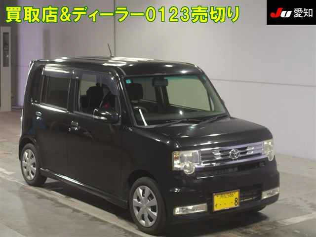 TOYOTA PIXIS SPACE 2013