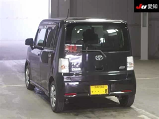 TOYOTA PIXIS SPACE 2013