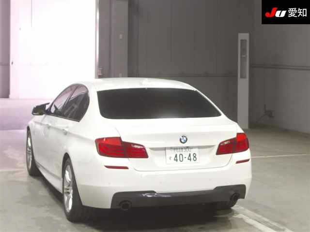 BMW 5 SERIES 2013