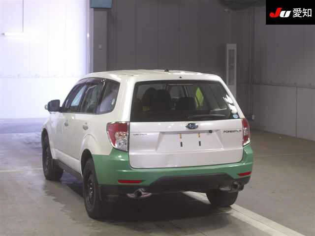 SUBARU FORESTER 2011