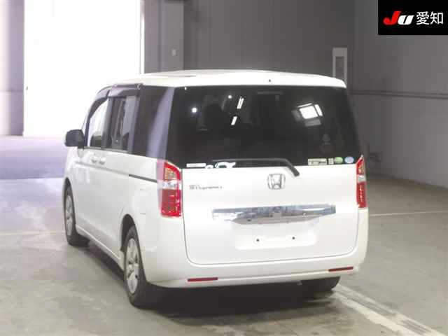 HONDA STEP WAGON 2014