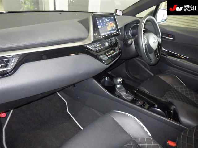 TOYOTA C-HR 2019