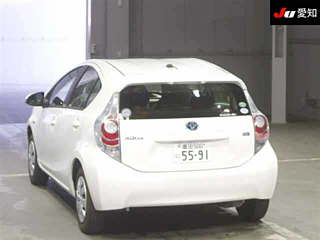 TOYOTA AQUA 2014