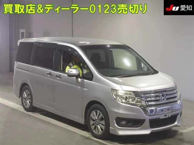 HONDA STEP WAGON 2012