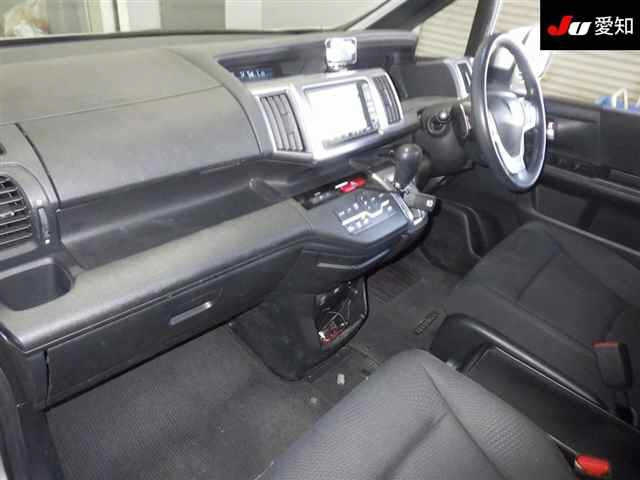 HONDA STEP WAGON 2012